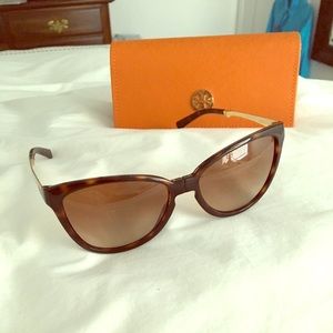 Tory Burch Cat eye style sunglasses